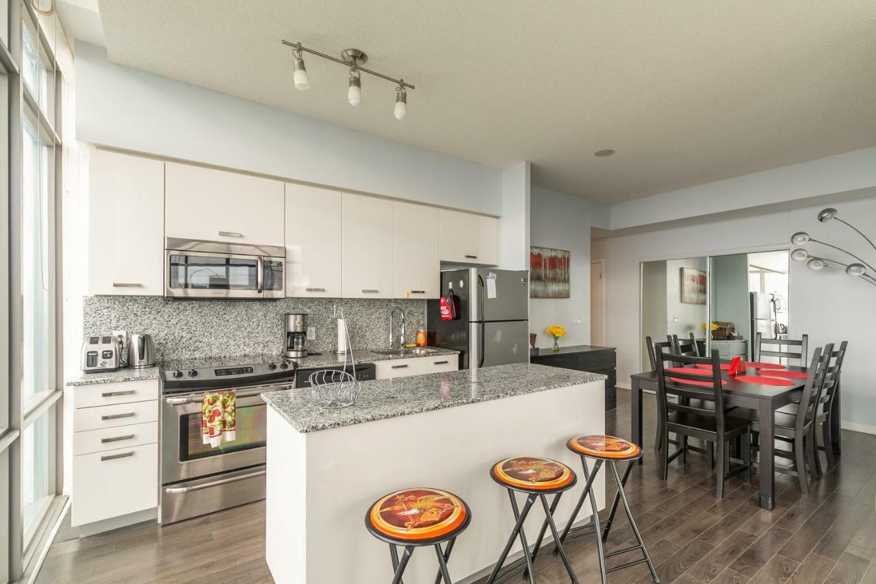 Unbelievable Penthouse View With 3 Bedrooms Toronto Eksteriør bilde